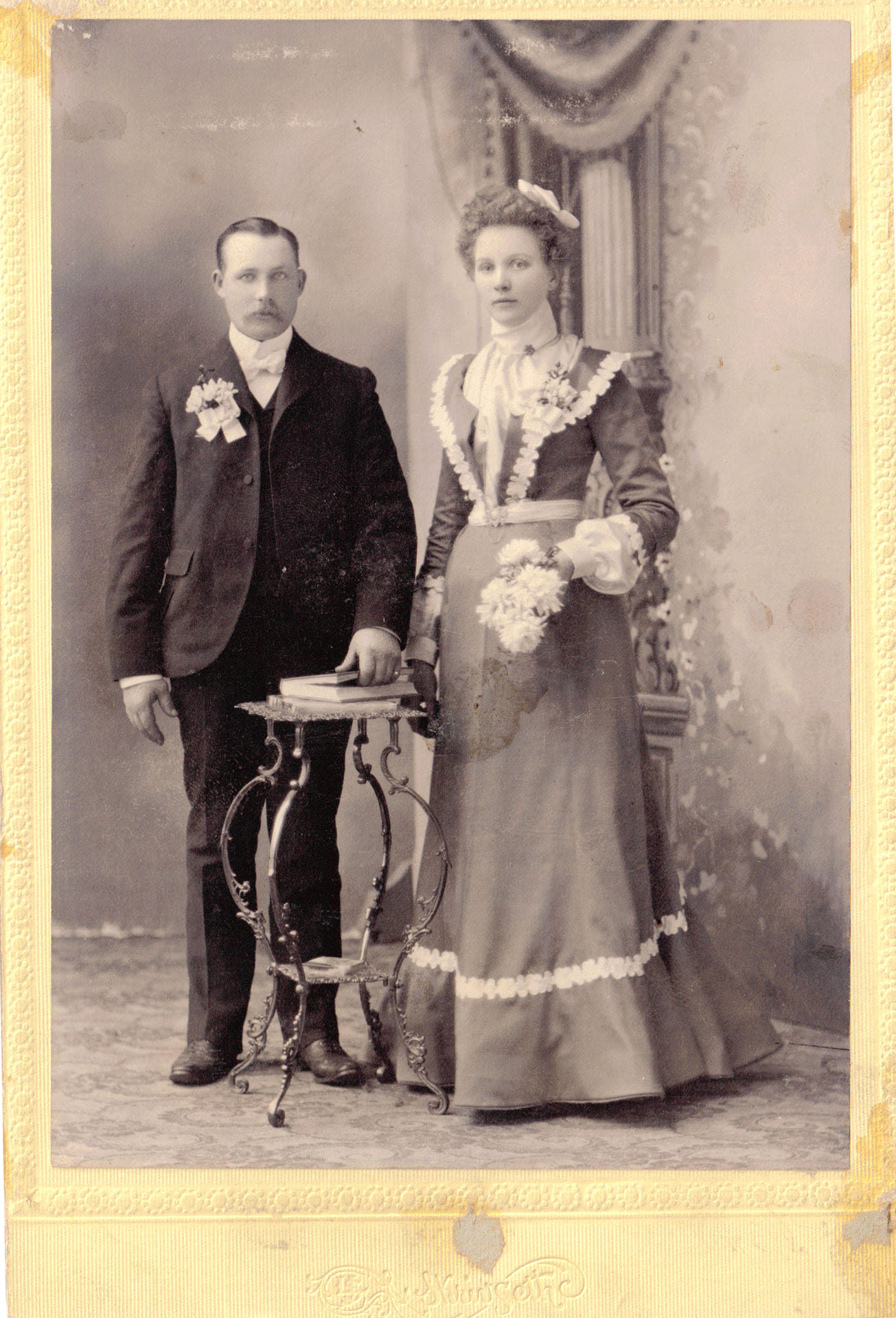 Lars & Thea's wedding photo