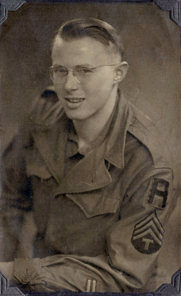 Lloyd Toll, Tech 4 US Army